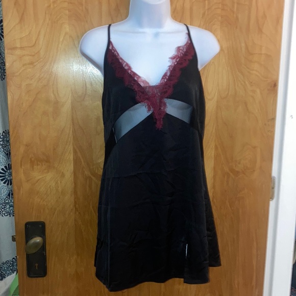 Black & Red Lace & Mesh Bluebella Lingerie Nighty - Size Medium - Picture 1 of 8
